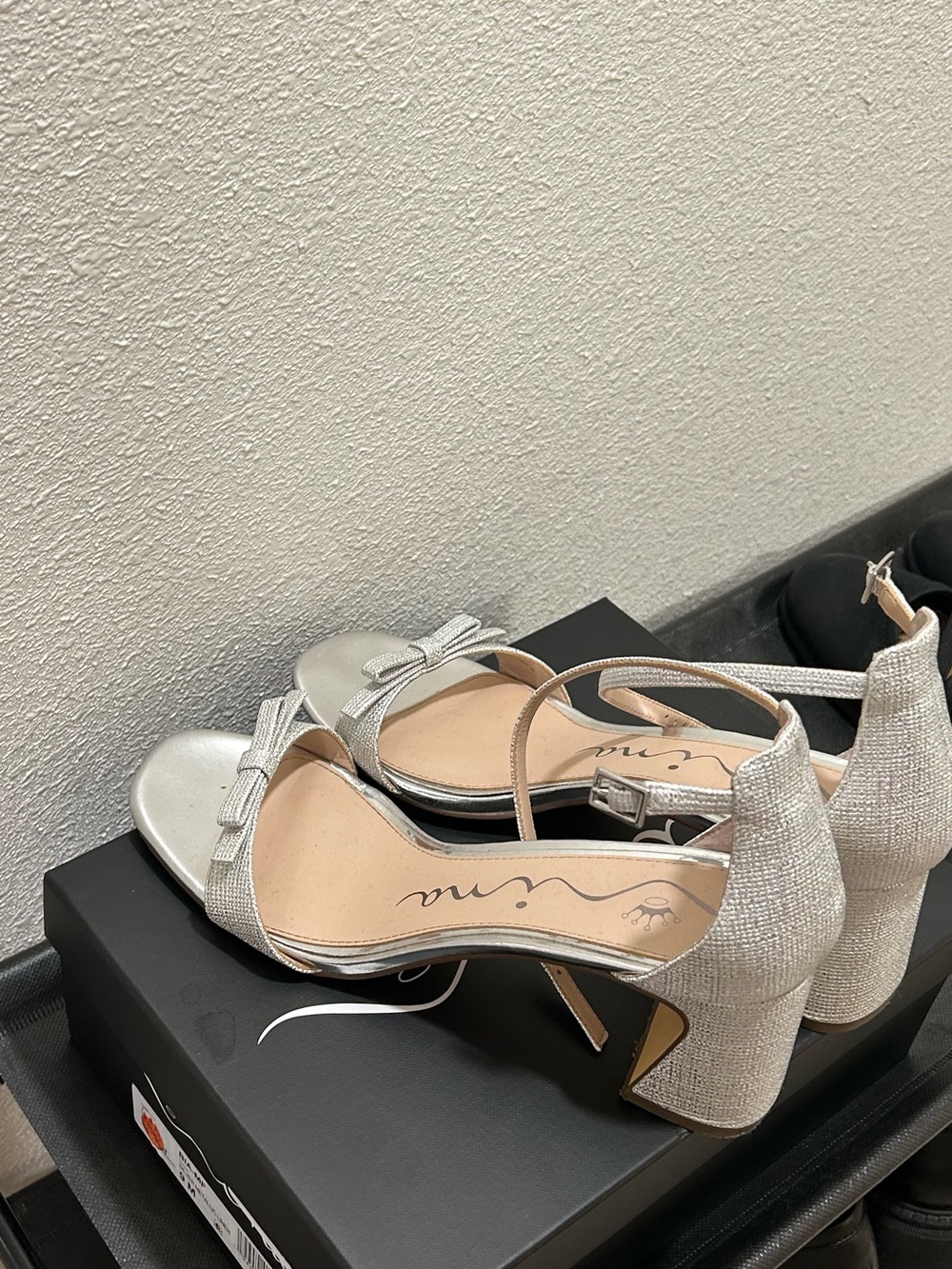 nina silver bow kitten heels